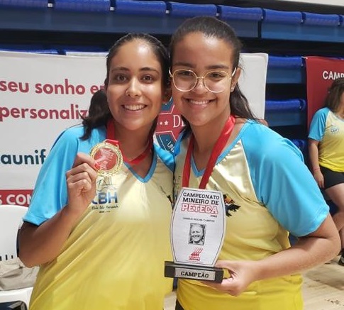 Larissa e Izadora, 1º lugar na categoria Infantil