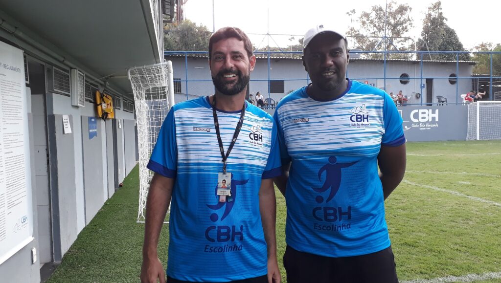 Professor Renato Melo e o auxiliar técnico, Cristiano Amorim