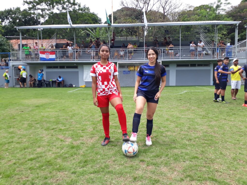 Rafaela Alves da Croácia e Michele Dias do EUA